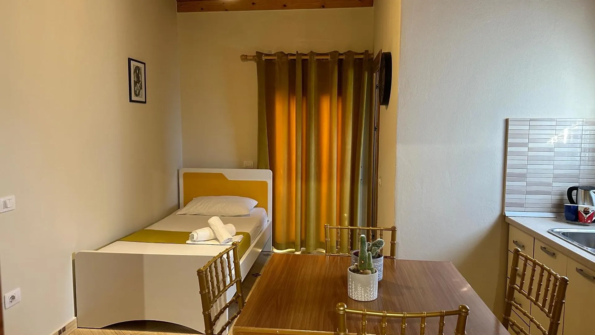 Vila Arial Vlorë Appartamento