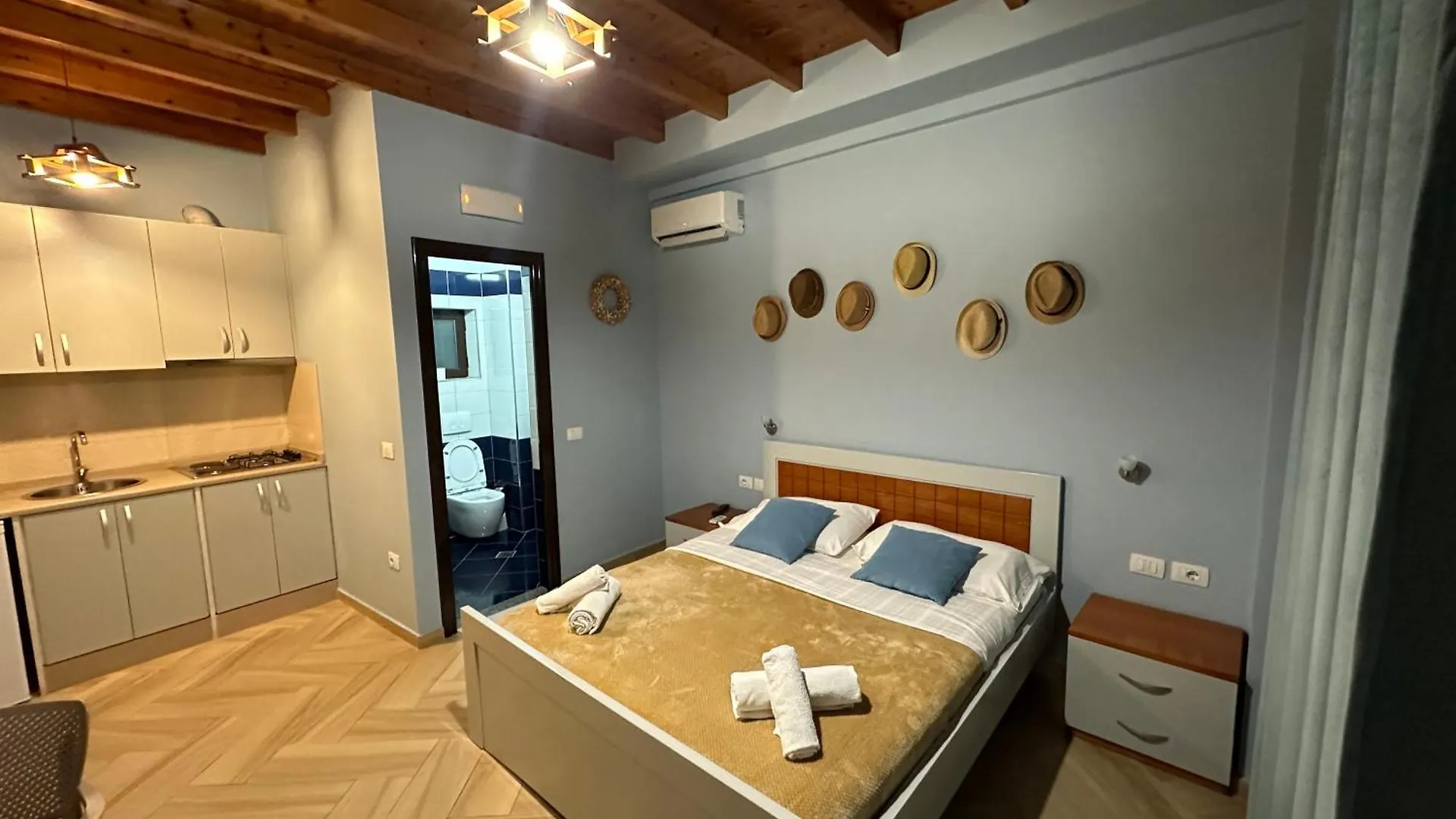 Vila Arial Vlorë 0*,