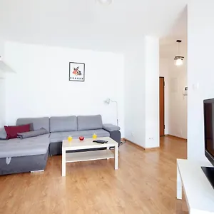 waw-apartamenty-wilanw-branickiego.warsawhotelspoland.com/