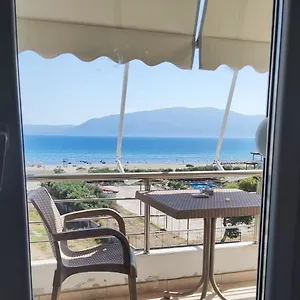 In The Village With A Sea View Apartament