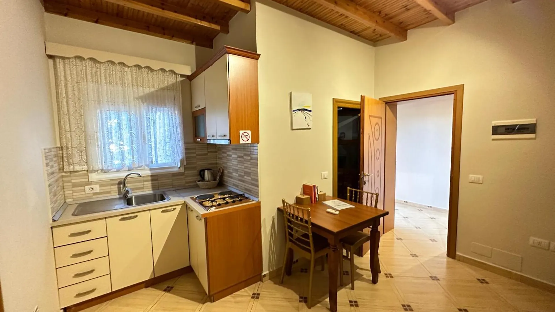 Vila Arial Vlorë 0*,  Albanie